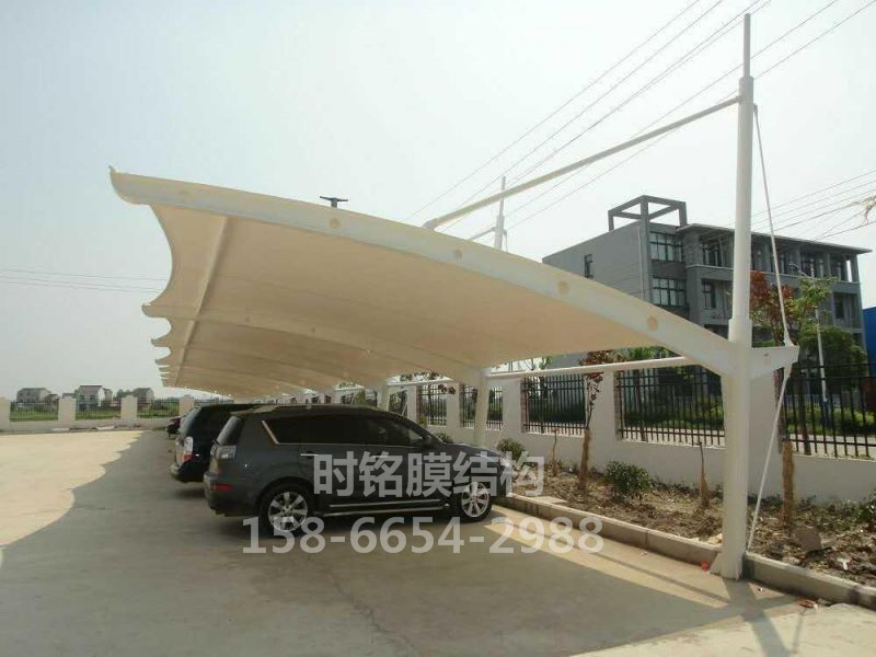新疆鑫海化工廠停車棚